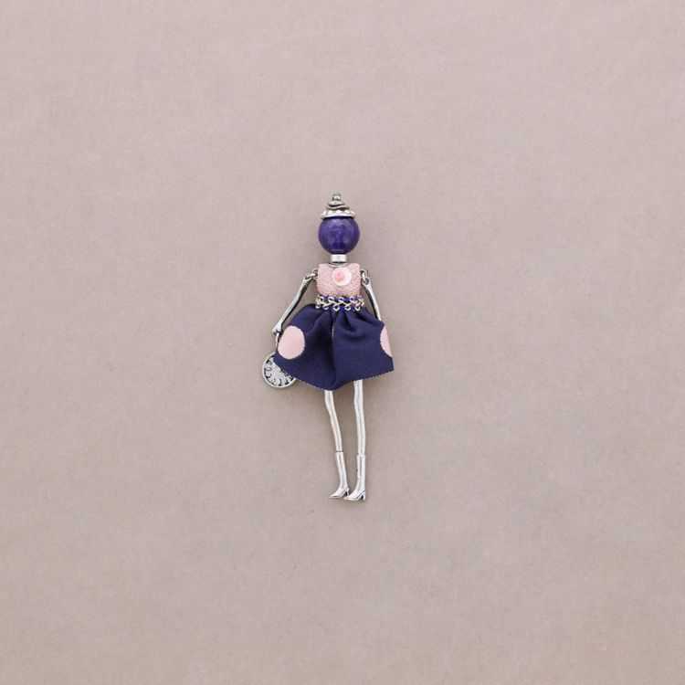 BROCHE COLGANTE MUÑECA 2