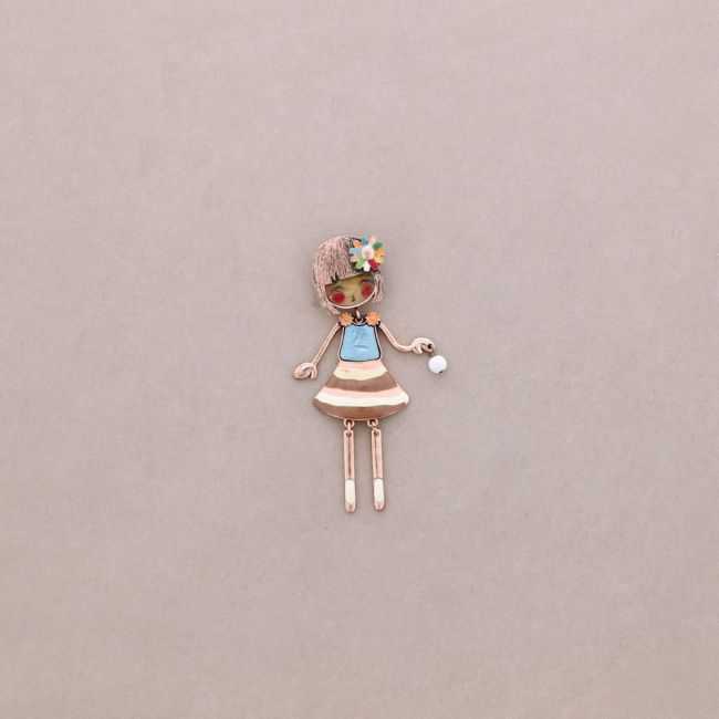 DOLCE BAMBOLINA BROOCH