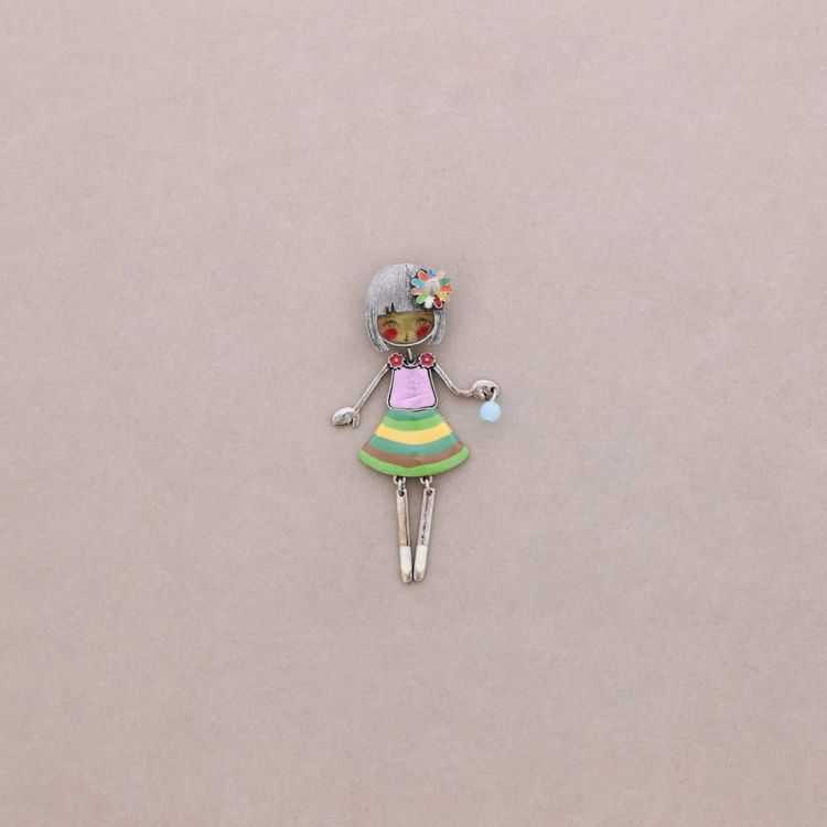 DOLCE BAMBOLINA BROOCH