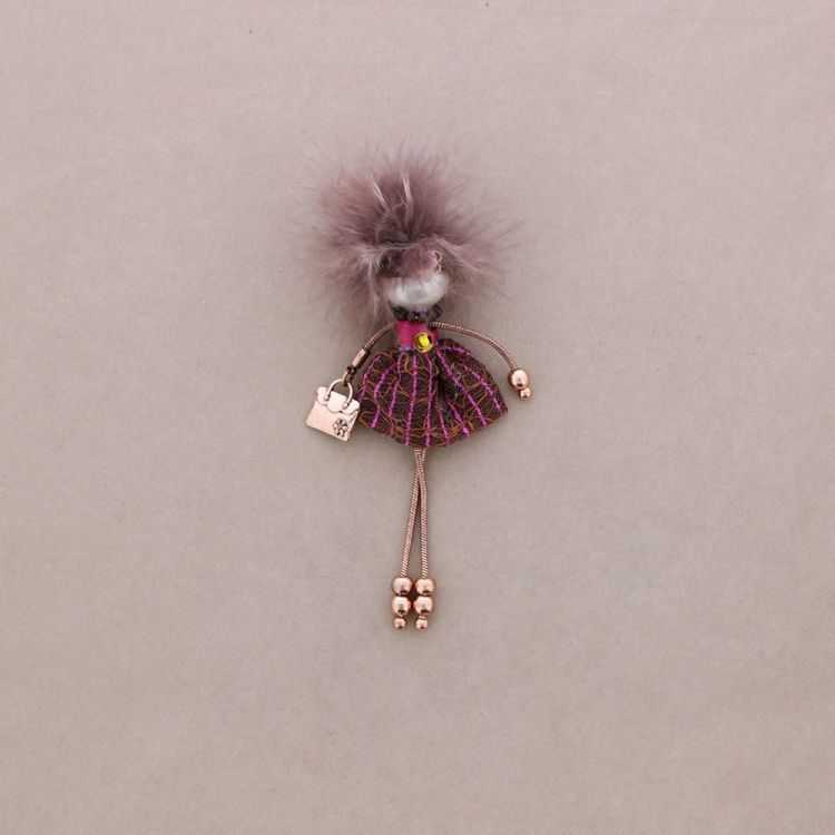 BROCHE MUÑECA LADY QUEEN