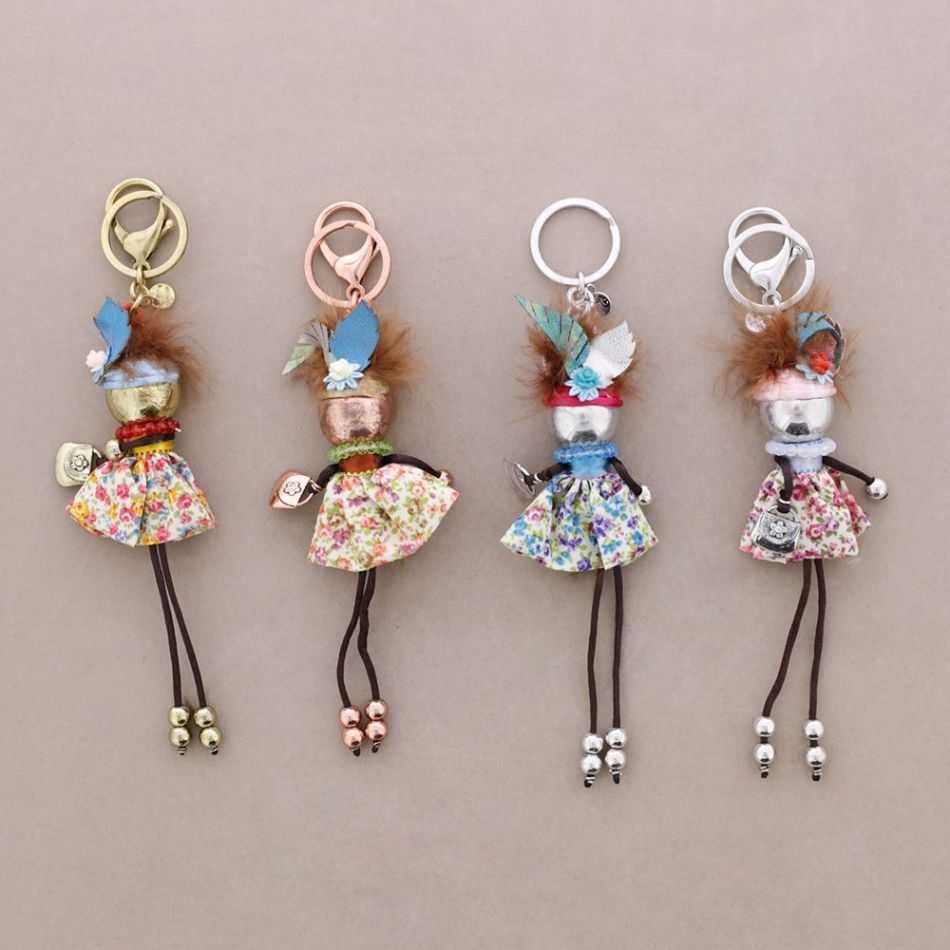 HANGING KEYCHAIN lady queen