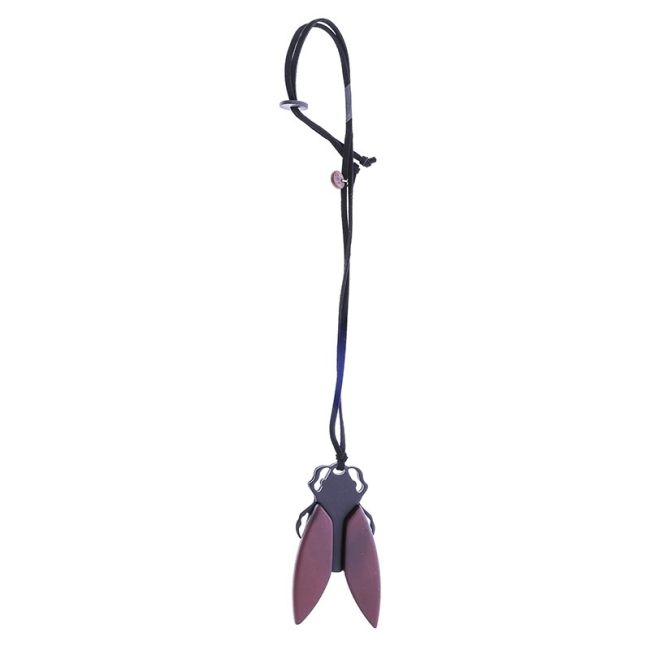 COLLAR LARGO COLGANTE INSECTO RESINA