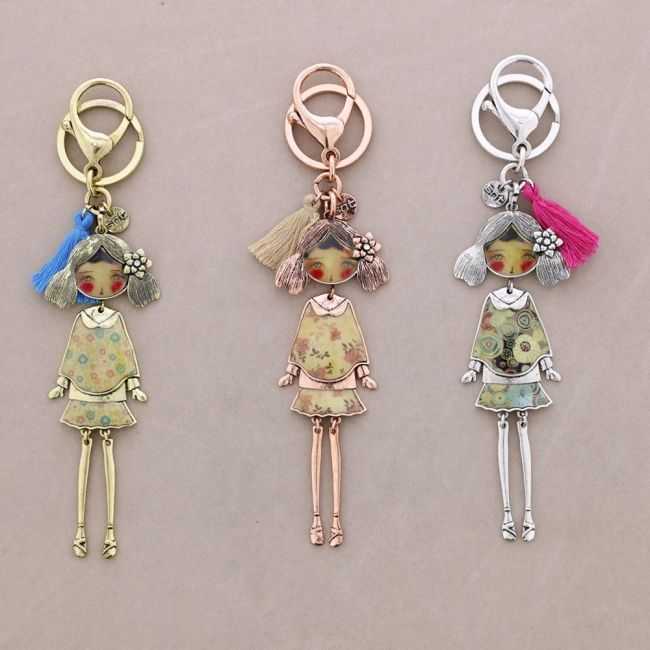 STYLISH DOLL KEYCHAIN