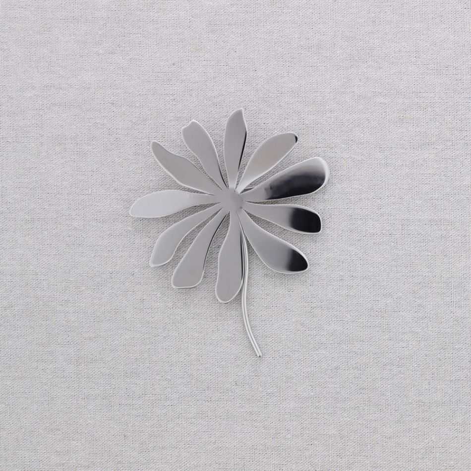STEEL FLOWER BROOCH