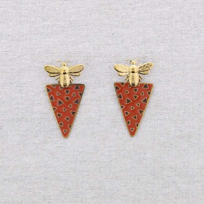 STEEL INSECT PENDANT EARRINGS TRIANGULAR ENAMEL
