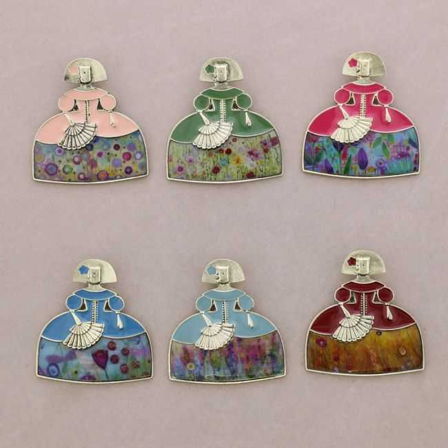 BROCHE MENINA METAL ESMALTE