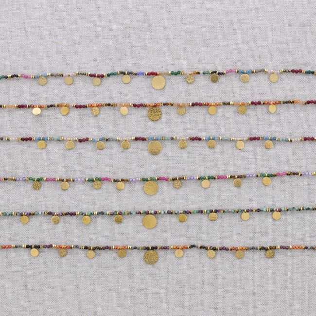 STEEL SHORT NECKLACE WITH CRYSTAL BEADS AND PLATES