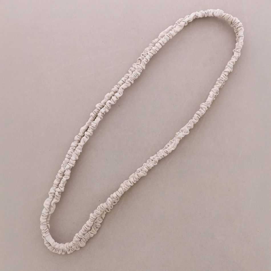 COLLAR LARGO ALAMBRE TELA FORRADA