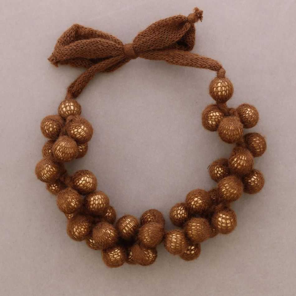 WOOL BEAD CHOKER