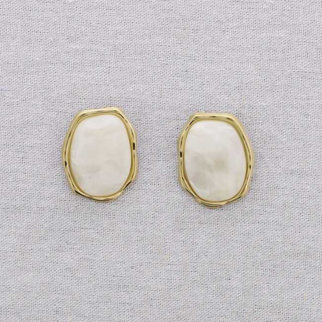 PENDIENTES ACERO FORMA IRREGULAR RESINA