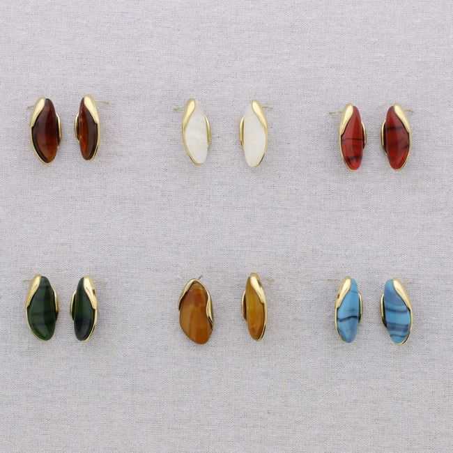 STEEL EARRINGS IRREGULAR SHAPE RESIN