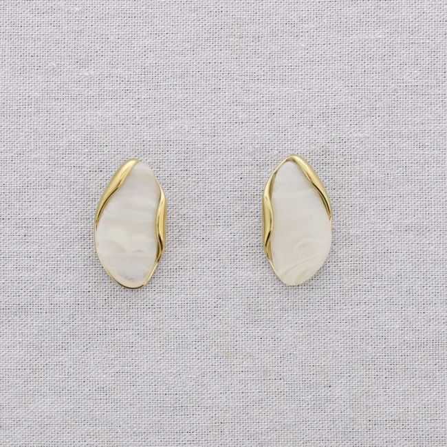 STEEL EARRINGS IRREGULAR SHAPE RESIN