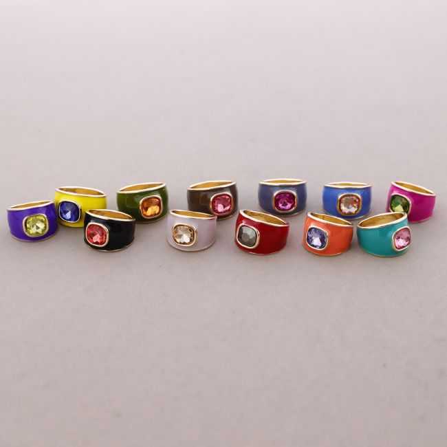 METAL RING ENAMEL CRYSTAL