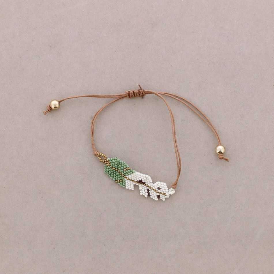 PULSERA ÉTNICA MACRAMÉ HOJA ABALORIOS