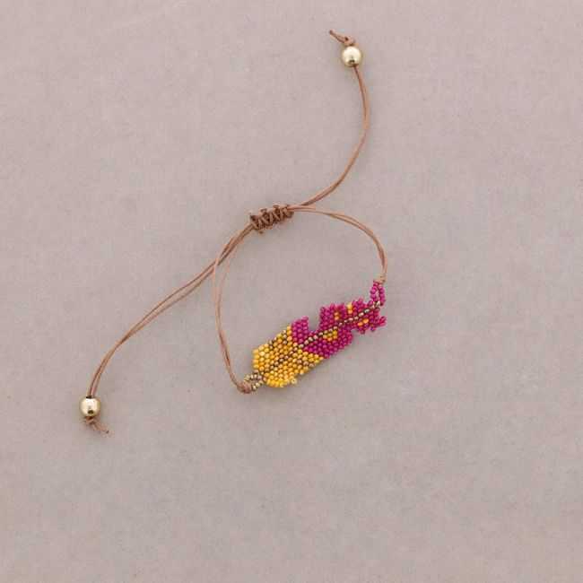 ETHNIC MACRAME BRACELET WITH BEAD LEAF
