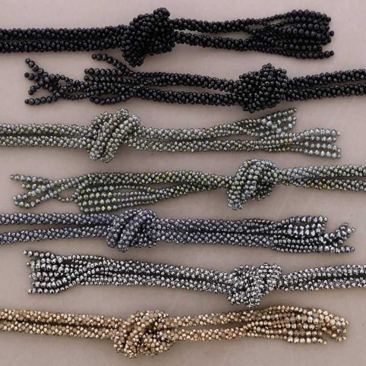 COLLAR LARGO NUDO BOLITAS CRISTALES 2