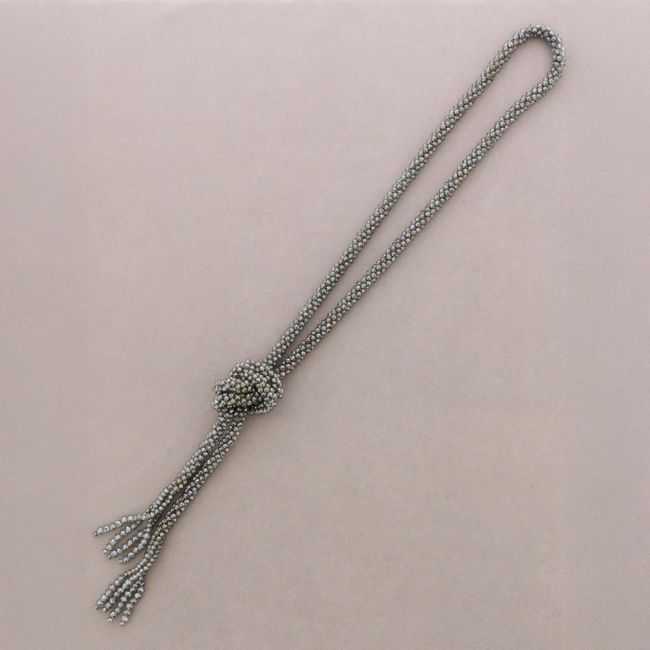 COLLAR LARGO NUDO BOLITAS CRISTALES