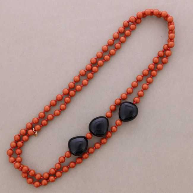 COLLAR LARGO CUENTAS RESINA 150CM