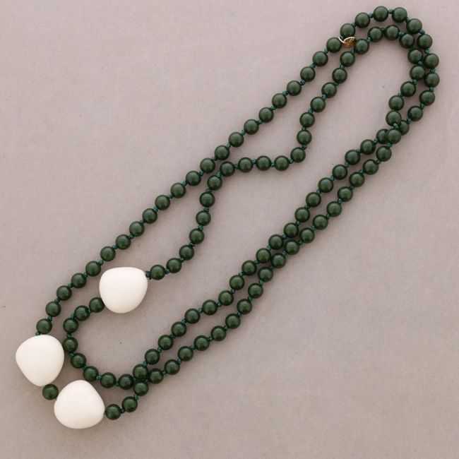 COLLAR LARGO CUENTAS RESINA 150CM