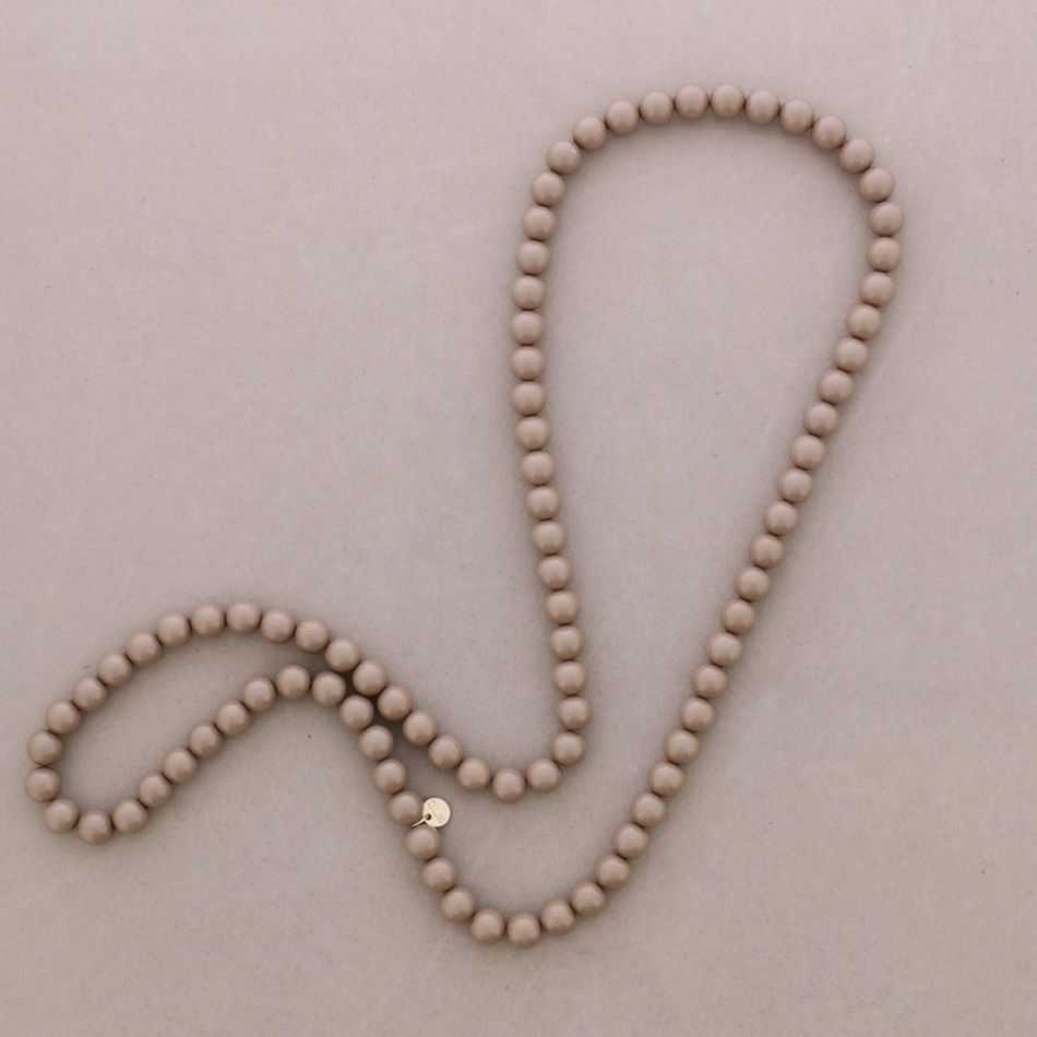 LONG ELASTIC NECKLACE WITH RESIN BEADS 100CM 12MM