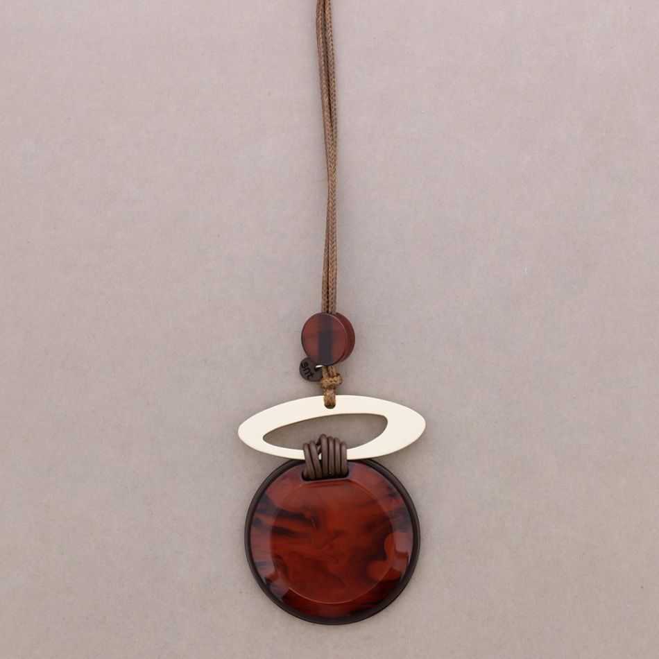 COLLAR LARGO COLGANTE GEOMÉTRICAS RESINA