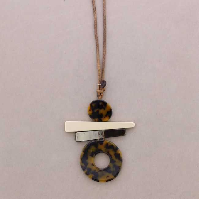 LONG GEOMETRIC RESIN PENDANT NECKLACE
