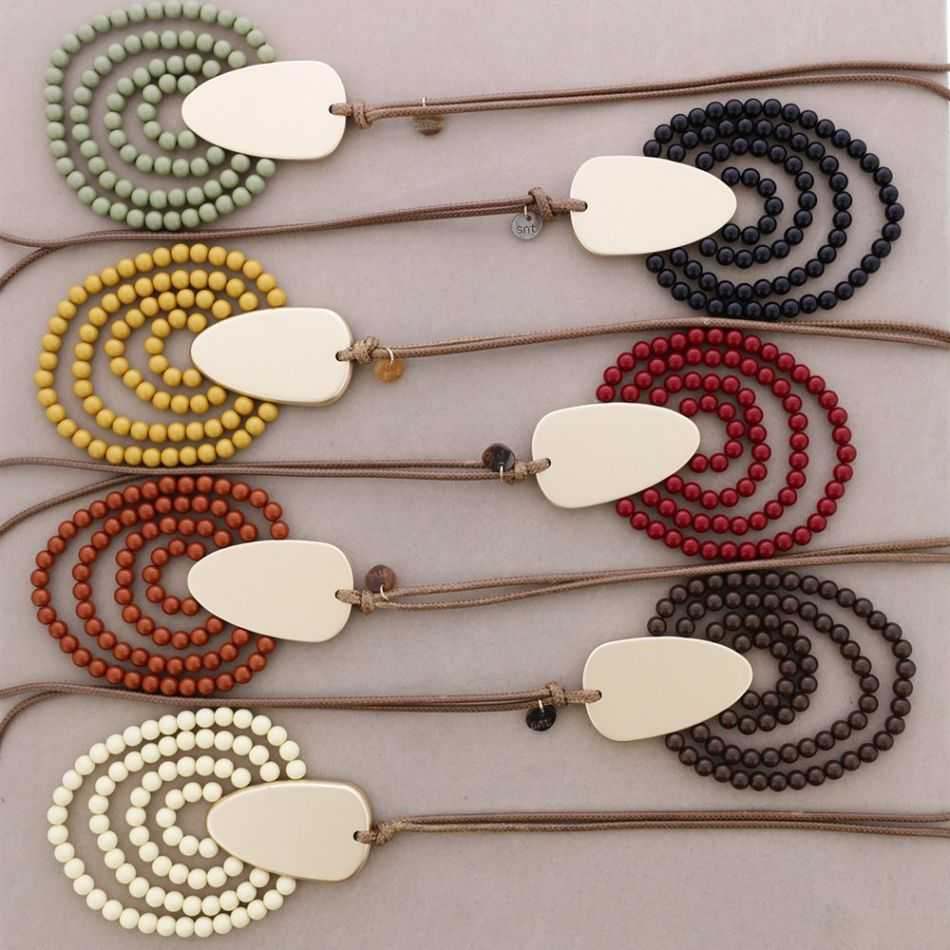 COLLAR LARGO COLGANTE CUENTAS RESINA