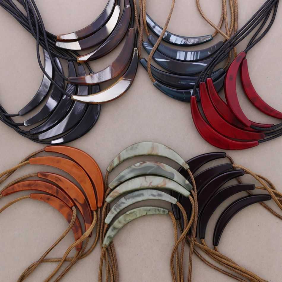 MULTI-STRAND CHOKER RESIN PENDANT