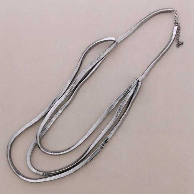 COLLAR LARGO TRIPLE FILAS FLEXIBLE METAL