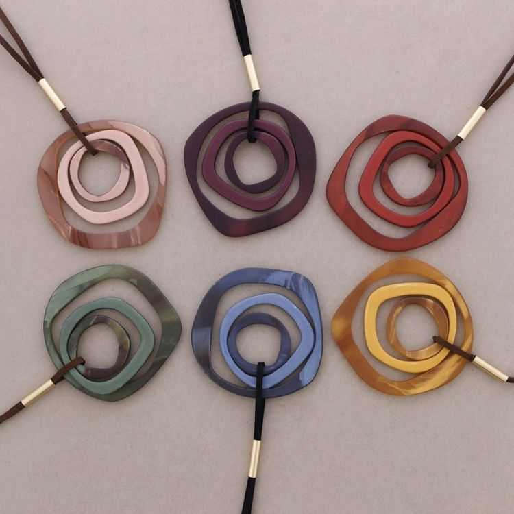 TRIPLE RESIN RING PENDANT LONG NECKLACE 2