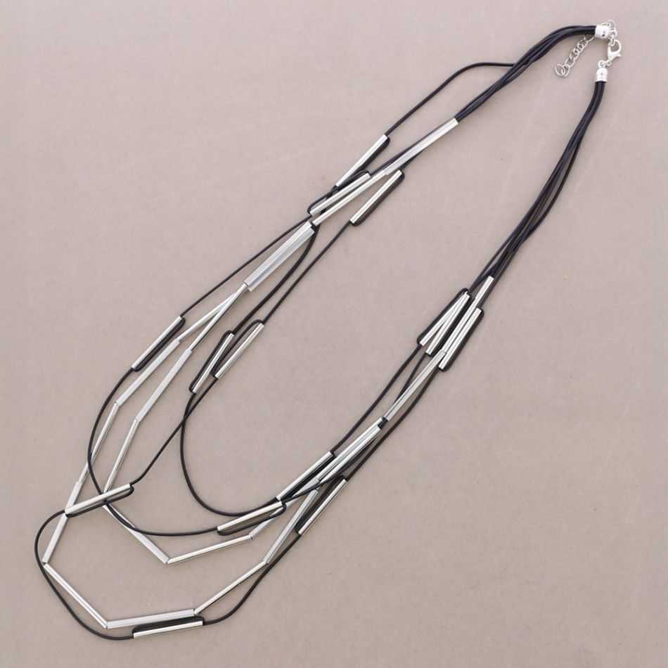 COLLAR LARGO MUTLI TIRAS TUBOS METAL