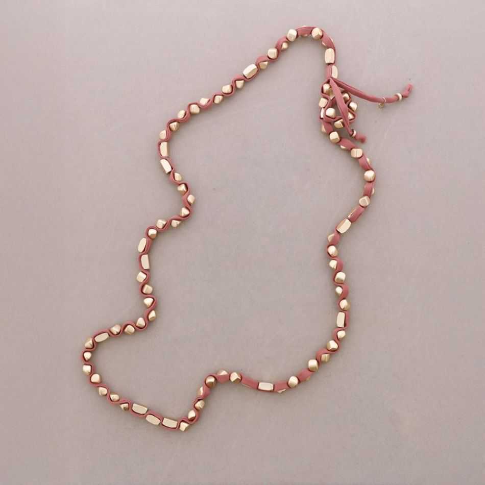 COLLAR LARGO TUBO LAZO CUENTAS IMITACION METAL