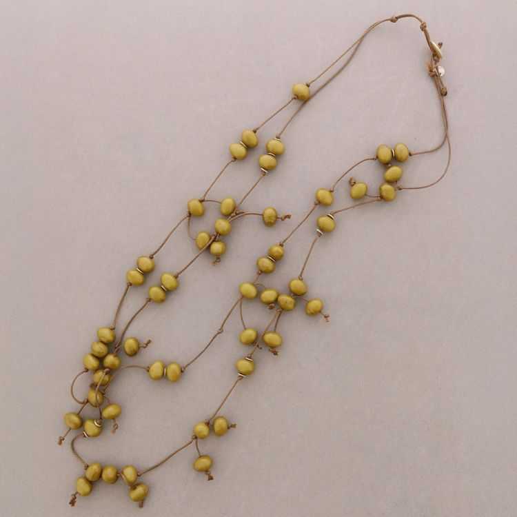 LONG NECKLACE WITH DOUBLE RESIN BEADS