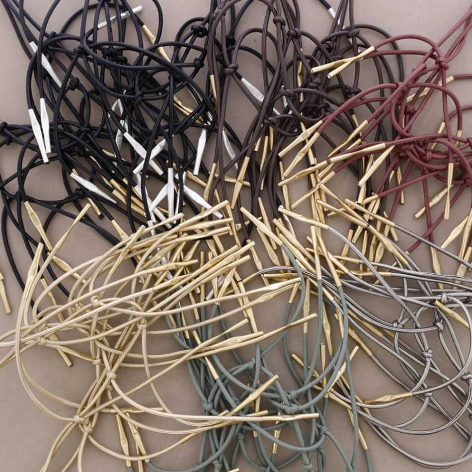 SYNTHETIC CORD CHOKER WITH FRINGES AND METAL TUBES