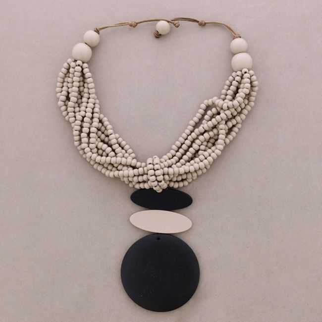 MULTI-WRAPPED CHOKER WITH WOODEN MEDAL PENDANTS