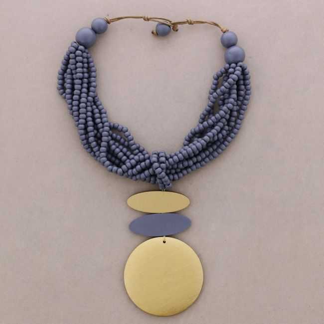 MULTI-WRAPPED CHOKER WITH WOODEN MEDAL PENDANTS