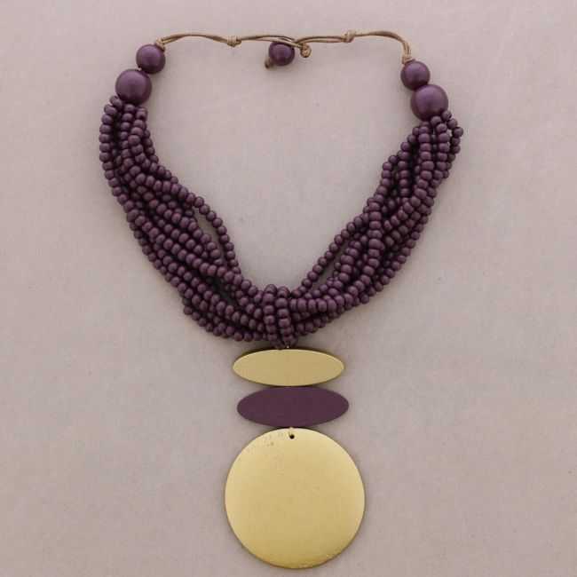 MULTI-WRAPPED CHOKER WITH WOODEN MEDAL PENDANTS