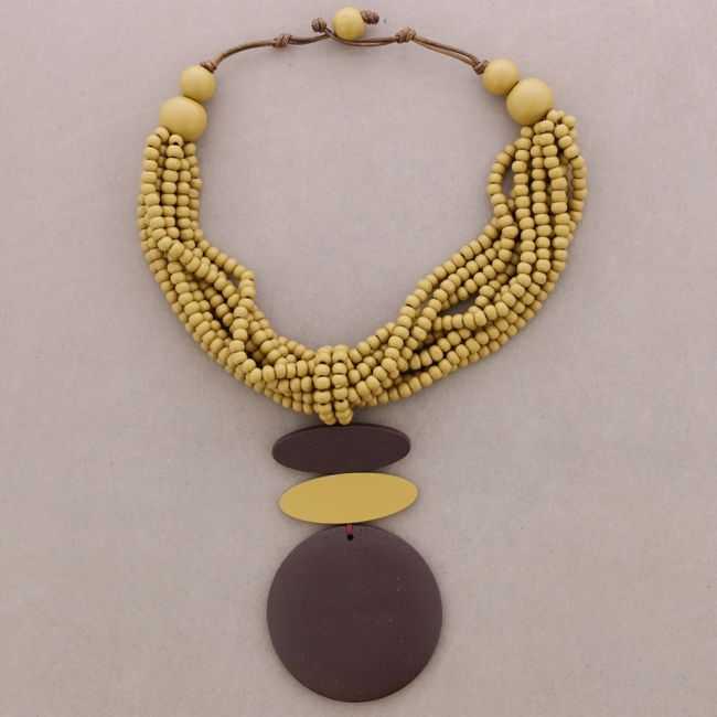 MULTI-WRAPPED CHOKER WITH WOODEN MEDAL PENDANTS