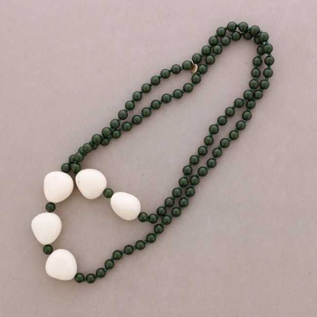 LONG NECKLACE RESIN BEADS 120CM