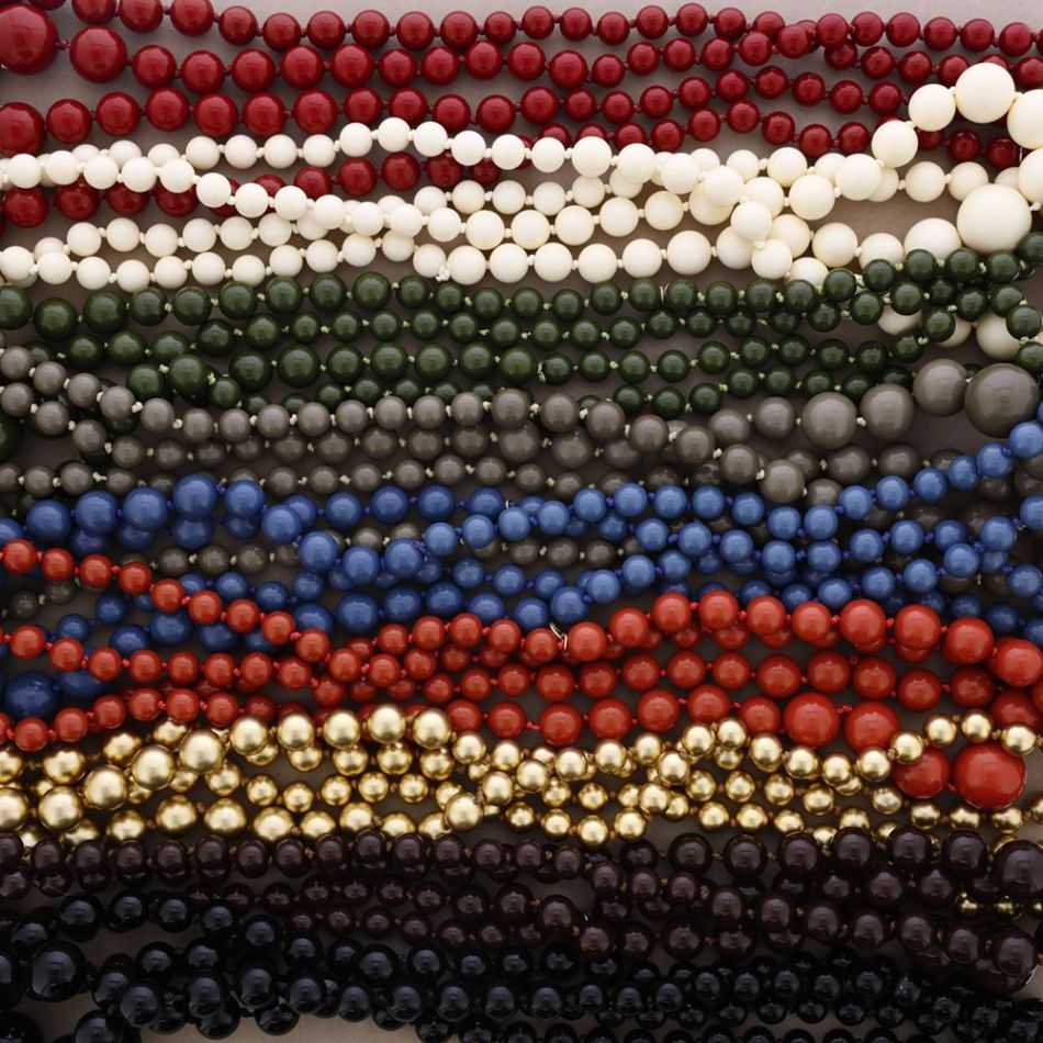 SET LONG NECKLACE BEADS RESIN