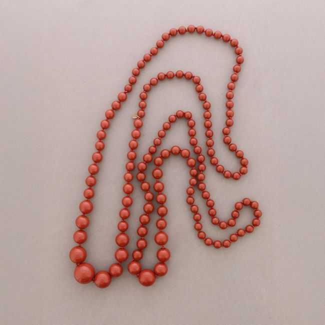 SET LONG NECKLACE BEADS RESIN