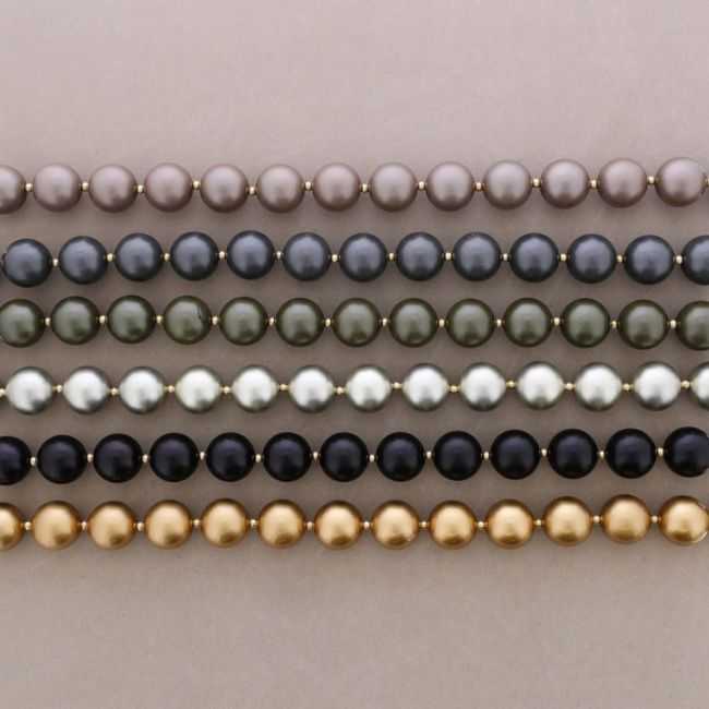 SHORT NECKLACE BEADS BALLS METALLIC FINISH