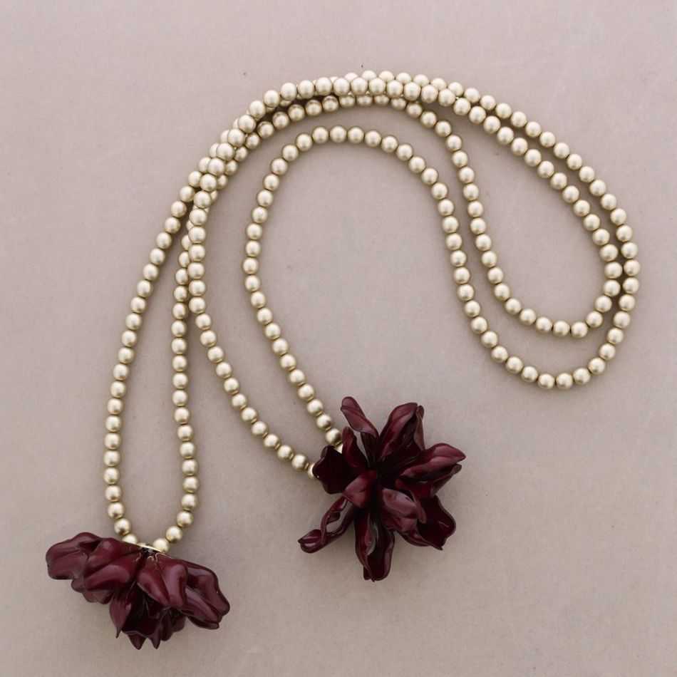 COLLAR LARGO DOBLE VUELTA DOBLE FLOR RESINA