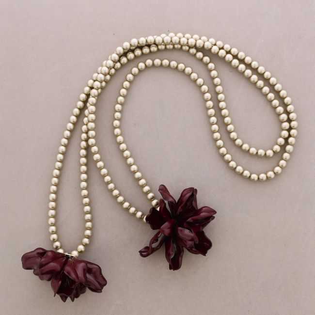 COLLAR LARGO DOBLE VUELTA DOBLE FLOR RESINA