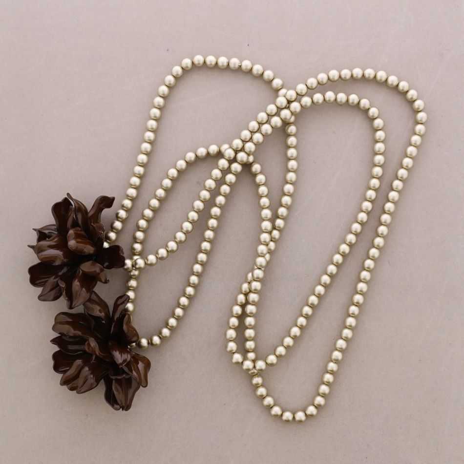 COLLAR LARGO DOBLE VUELTA DOBLE FLOR RESINA