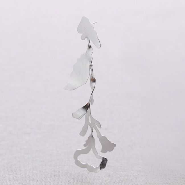 STEEL FLOWER EARRINGS