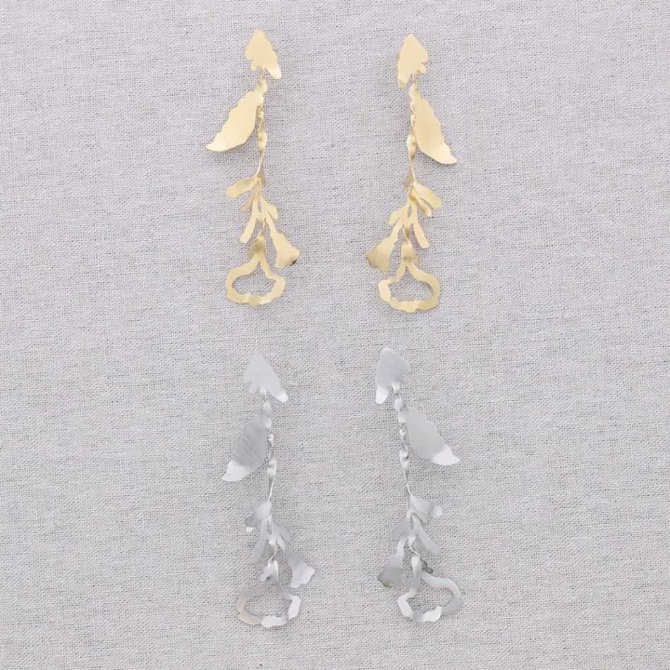 STEEL FLOWER EARRINGS