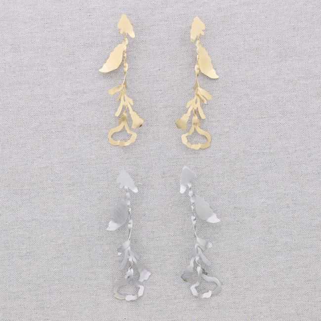 STEEL FLOWER EARRINGS