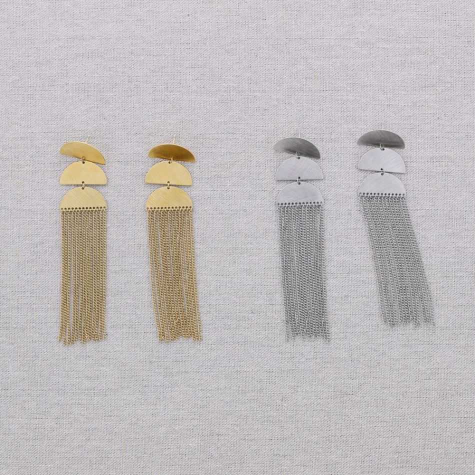 STEEL EARRINGS FAN-SHAPED FRINGED
