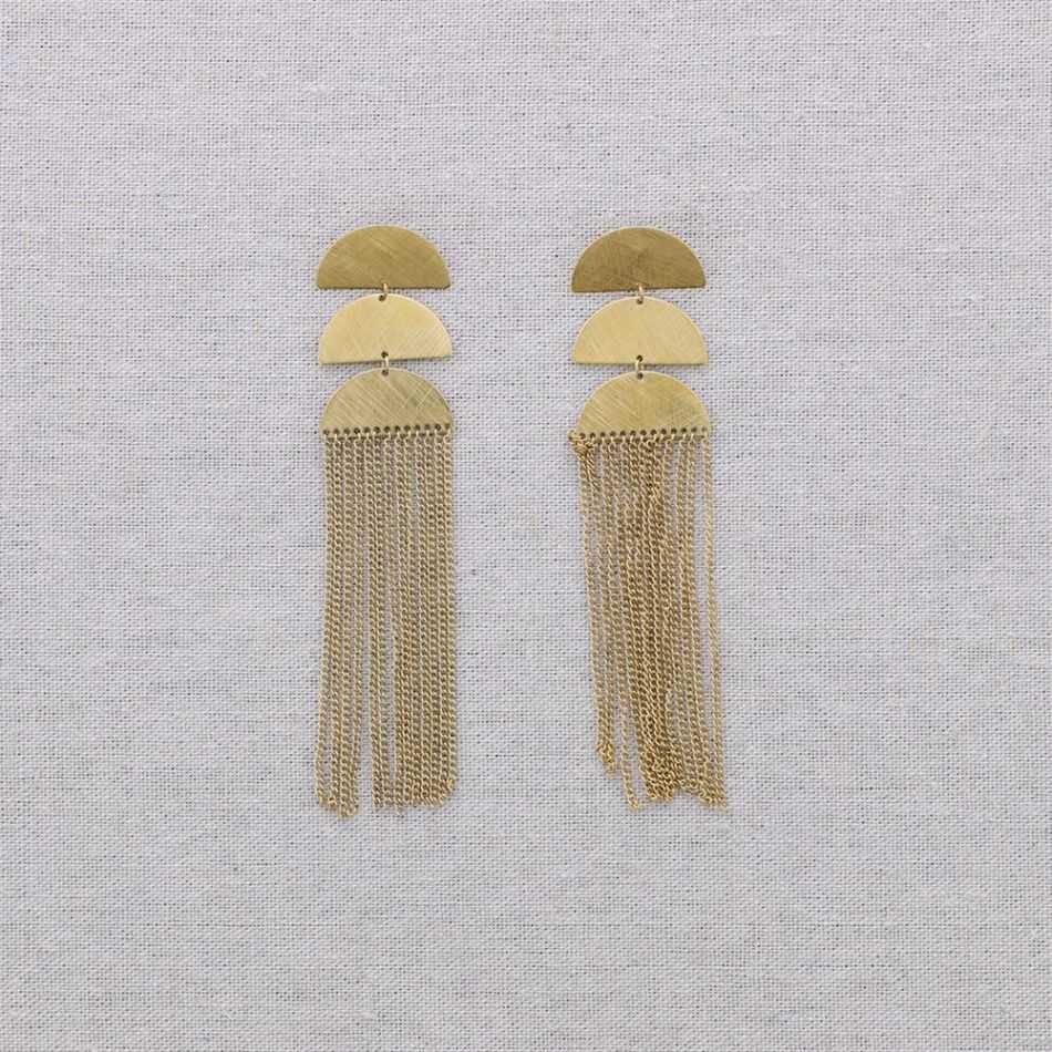 STEEL EARRINGS FAN-SHAPED FRINGED